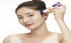 The Role of Retinol in Eye Creams: Benefits and Precautions