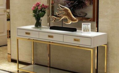 Console Tables UAE: Combining Functionality and Luxury for Your Home